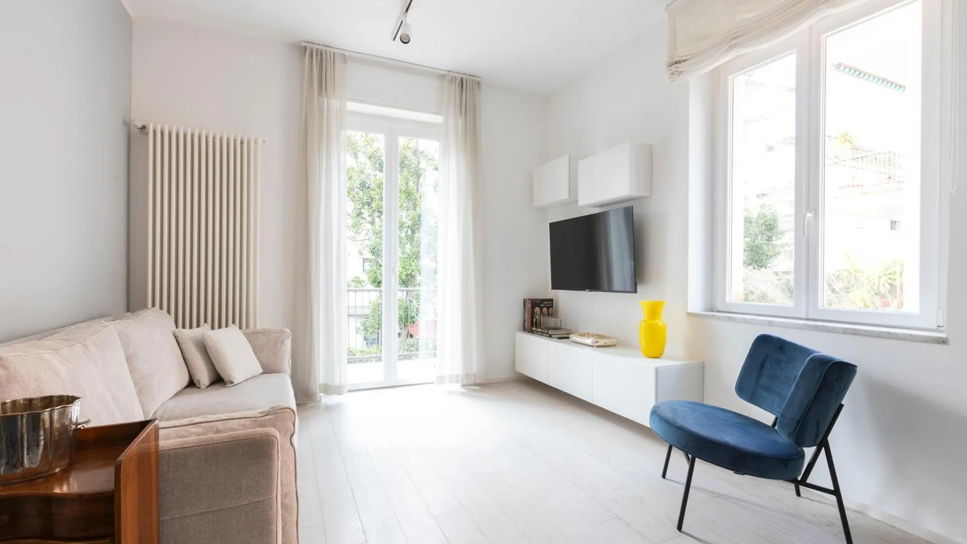 Elegant Flat In Ponte Milvio Apartment Rome