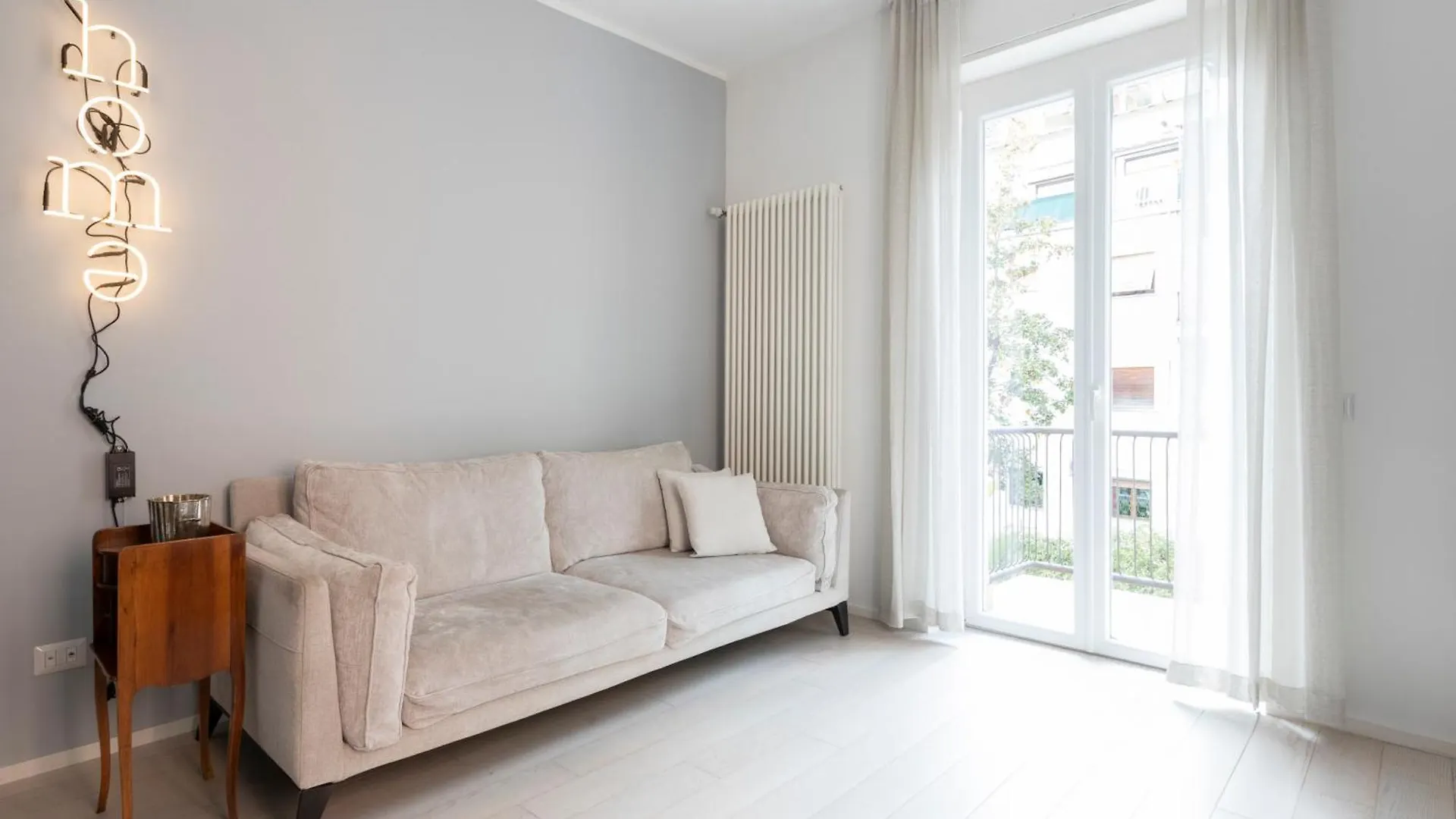 Elegant Flat In Ponte Milvio Apartment Rome